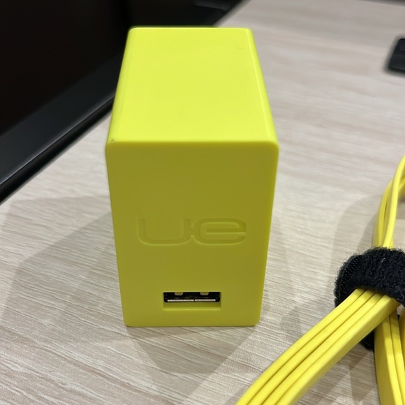 Original Logitech Universal AC Adapter & USB Charge Cable Cord Fast Charging - Picture 2 of 5